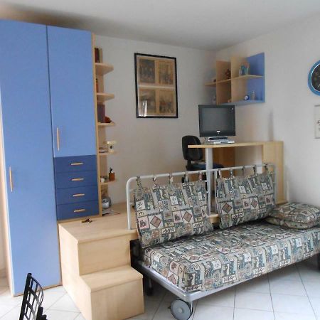 Monolocale A Peschiera Del Garda Vista Lago公寓 外观 照片